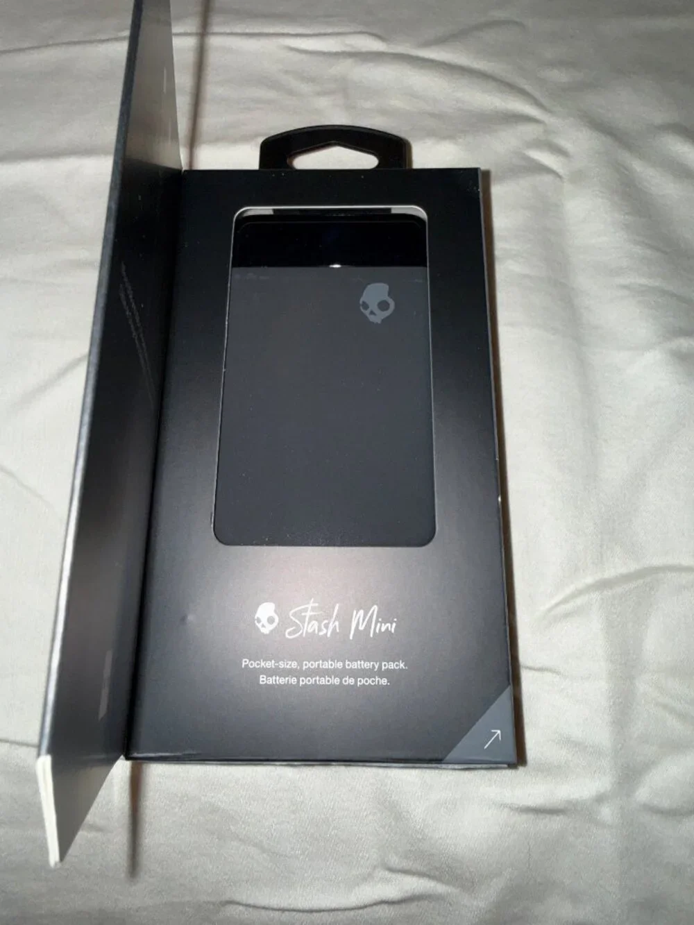 Skullcandy black stash